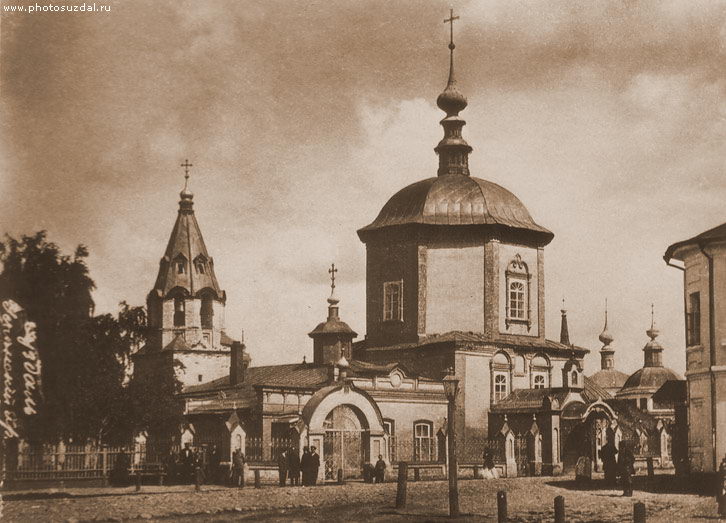 Шатровая колокольня и придел Сергия и Никона Радонежских Успенской церкви в Суздале