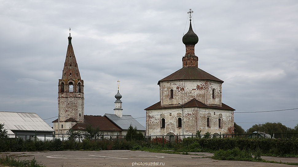Козьмодемьянская и Крестовоздвиженская церкви в Суздале