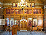 Интерьер Воскресенской церкви в музее деревянного зодчества