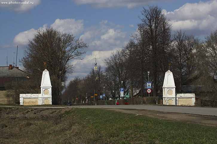 Два обелиска Владимирской заставы