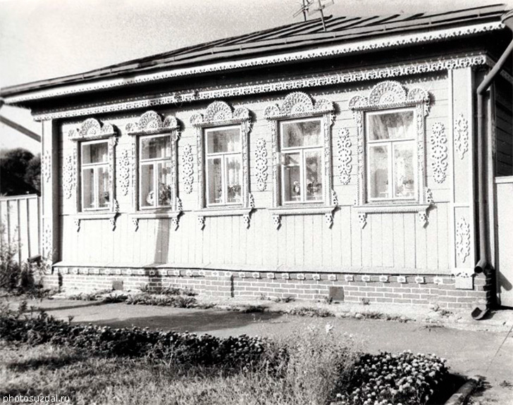 Первоначальний вид дома на этом месте